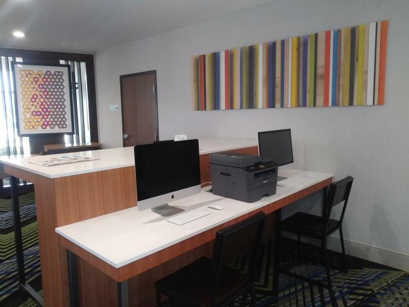 Holiday Inn Express & Suites - Dallas Nw Hwy - Love Field By Ihg Exteriér fotografie